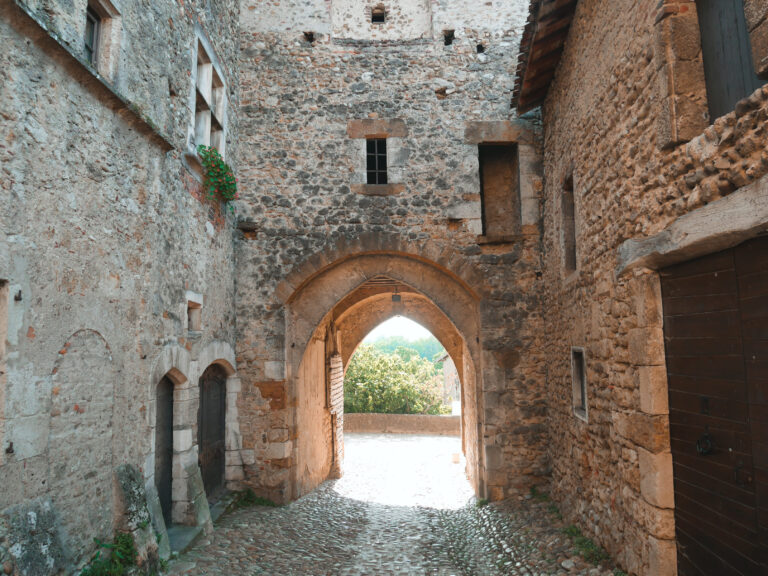 pérouges